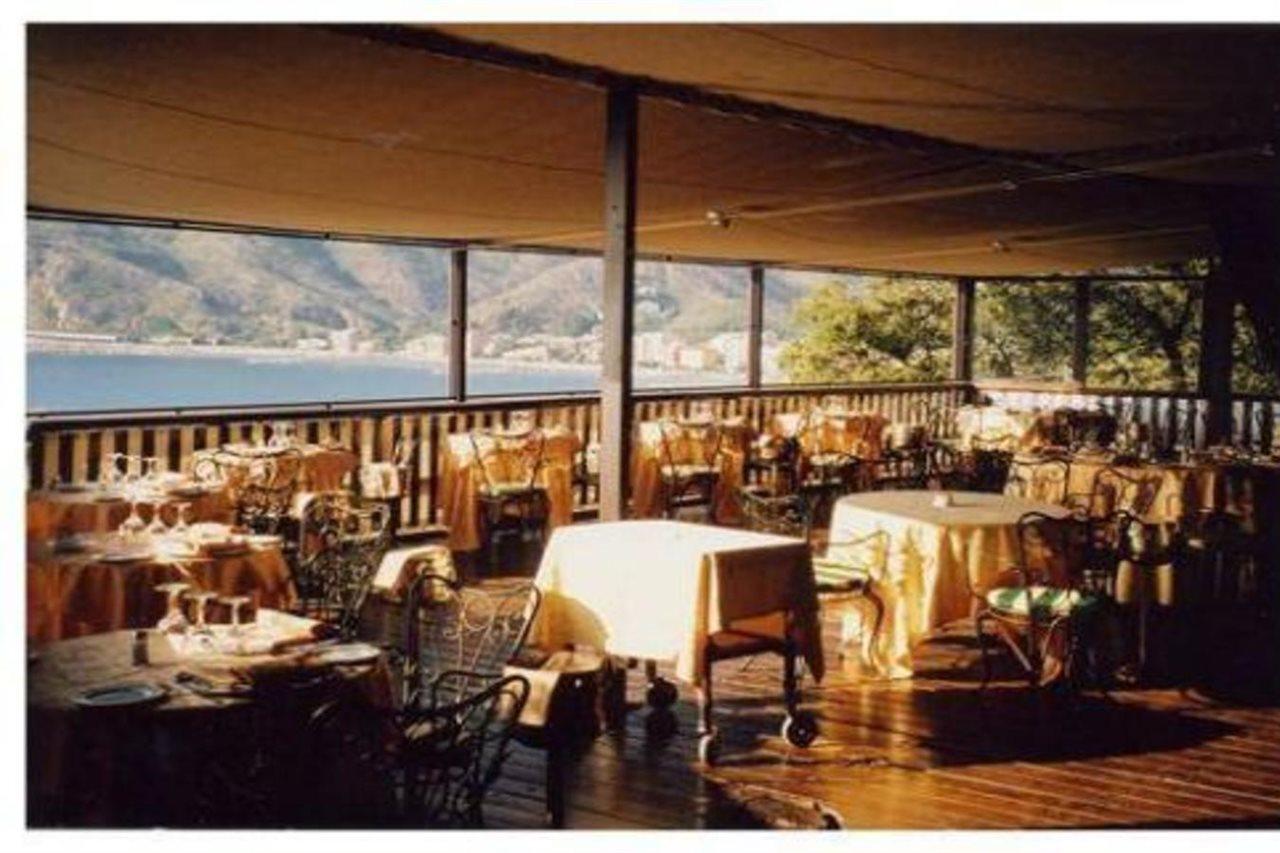 Hotel Grand Dei Castelli 4*