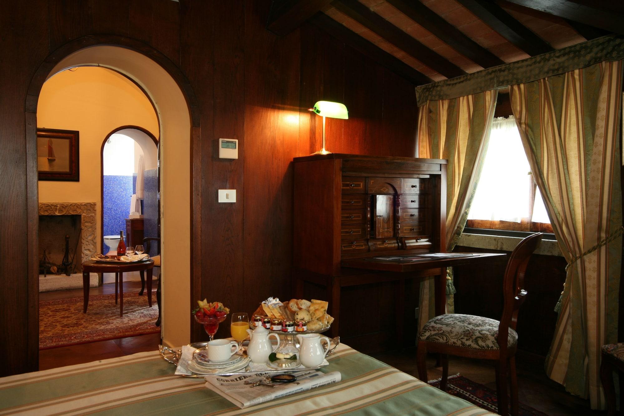Grand Dei Castelli Hotel 4*