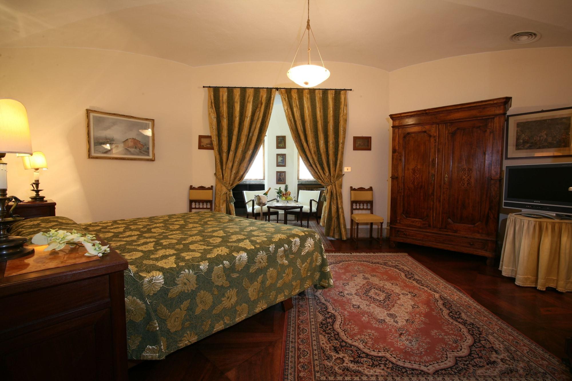 Grand Dei Castelli Hotel