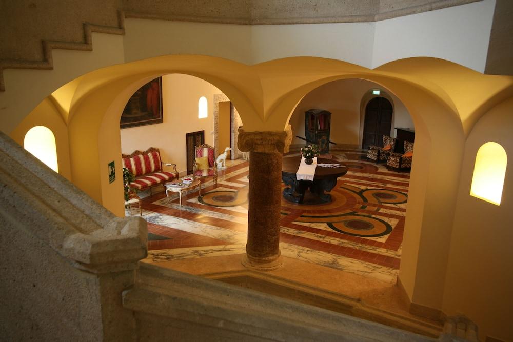 Grand Dei Castelli Hotel